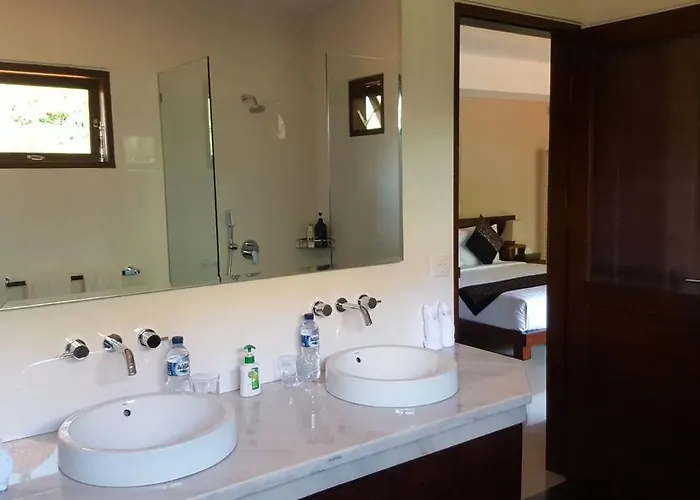 Mango 2 Bali Villa *